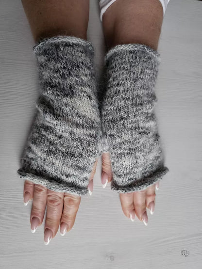 Women's Hand Knitted Woolen Wrist Warmers Fingerless Gloves Wool