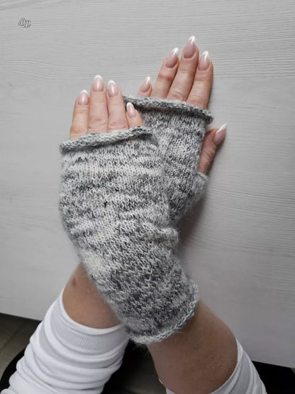 Women's Hand Knitted Woolen Wrist Warmers Fingerless Gloves Wool