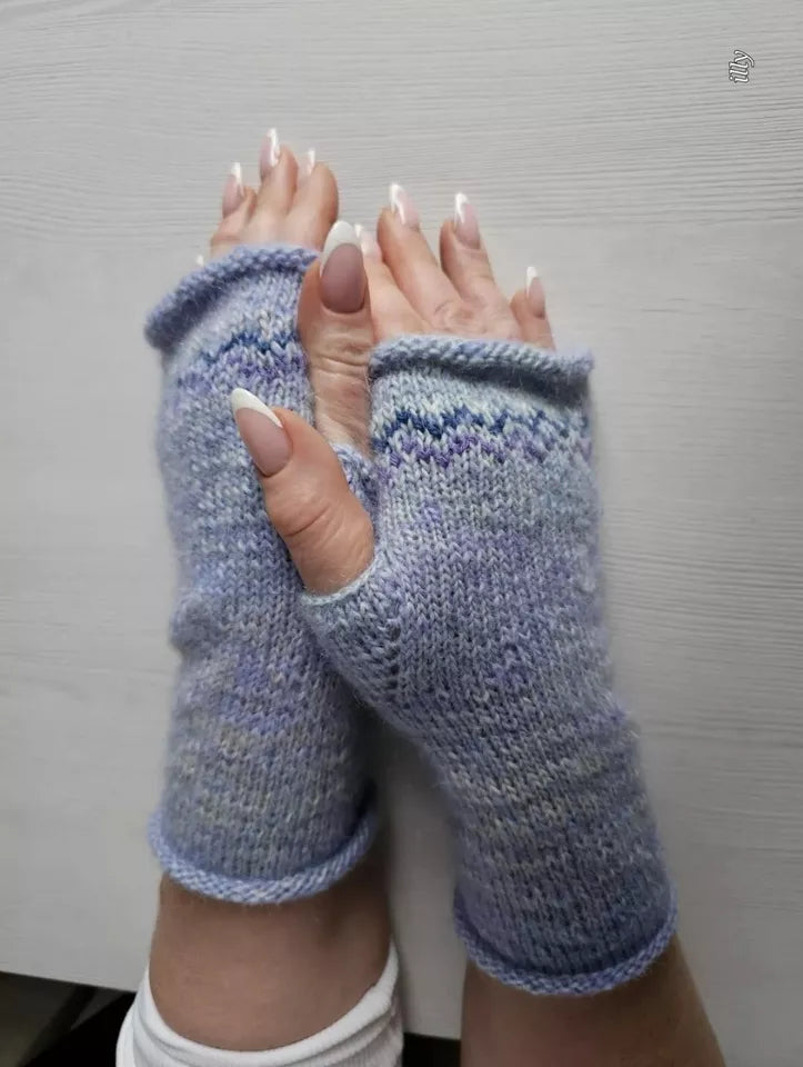 Women's Fair Trade Hand Knitted Woolen Wrist Warmers Fingerless Gloves Sheep